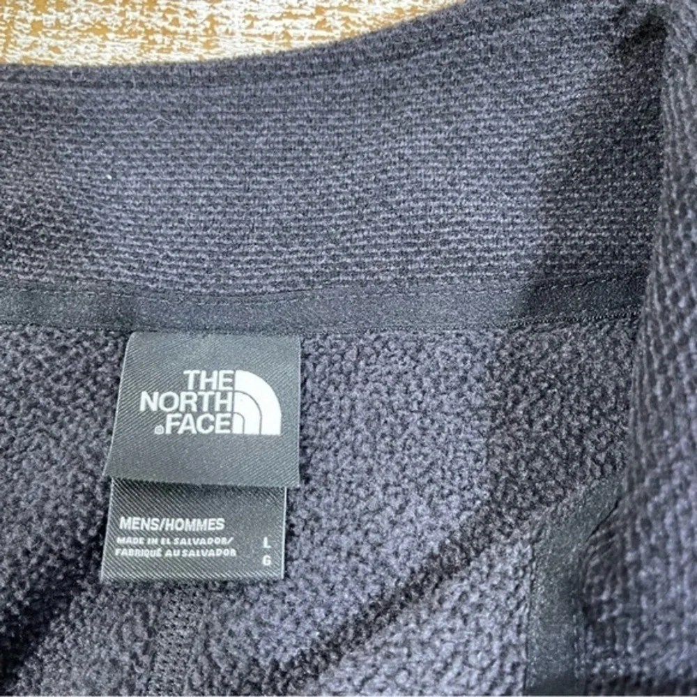 The North Face Textured Cap Rock Quarter-Zip Long-Sleeve Fleece Pullover Sz L